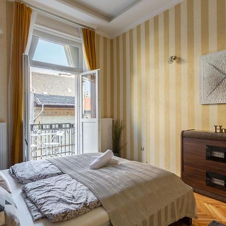 Luxury Downtown Home By Anna Βουδαπέστη Εξωτερικό φωτογραφία