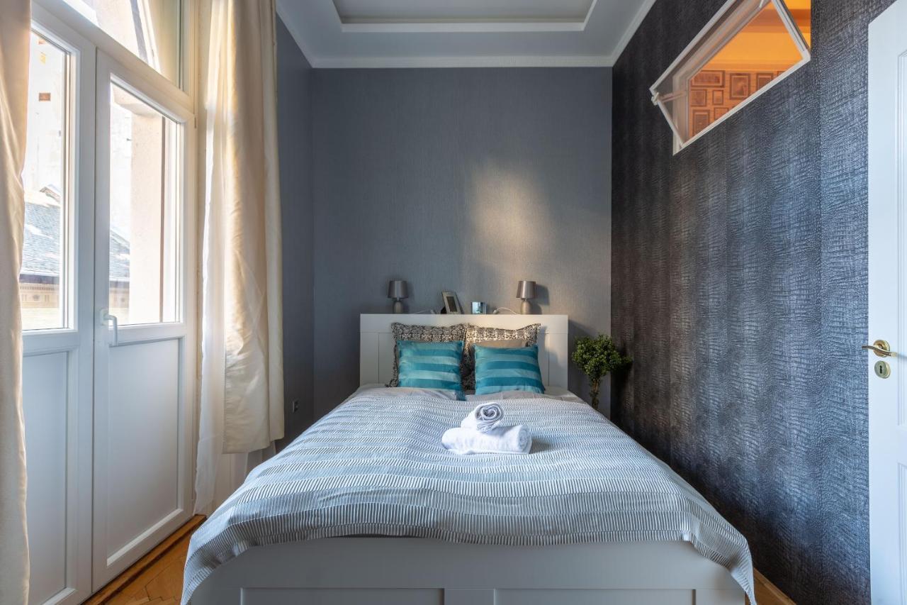 Luxury Downtown Home By Anna Βουδαπέστη Εξωτερικό φωτογραφία