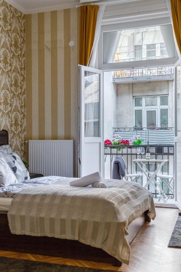 Luxury Downtown Home By Anna Βουδαπέστη Εξωτερικό φωτογραφία