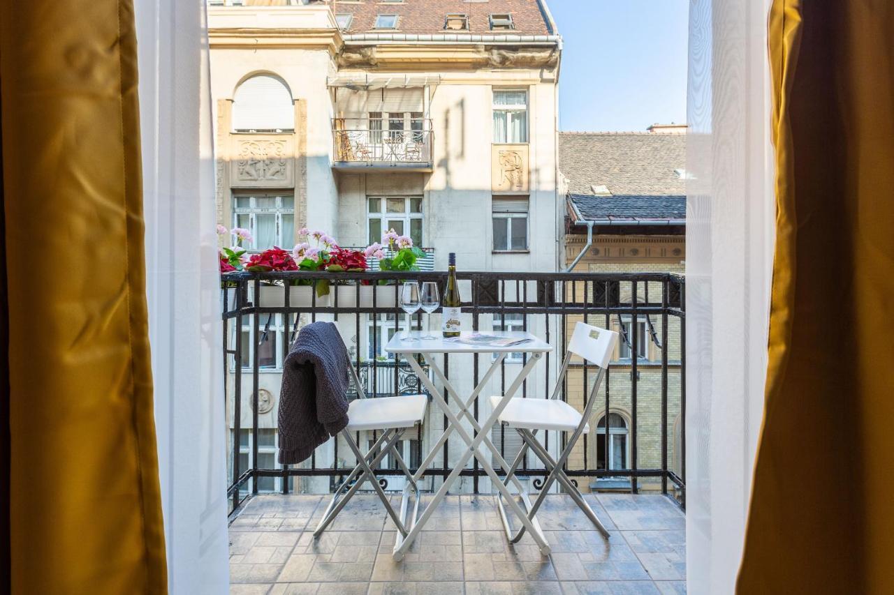 Luxury Downtown Home By Anna Βουδαπέστη Εξωτερικό φωτογραφία